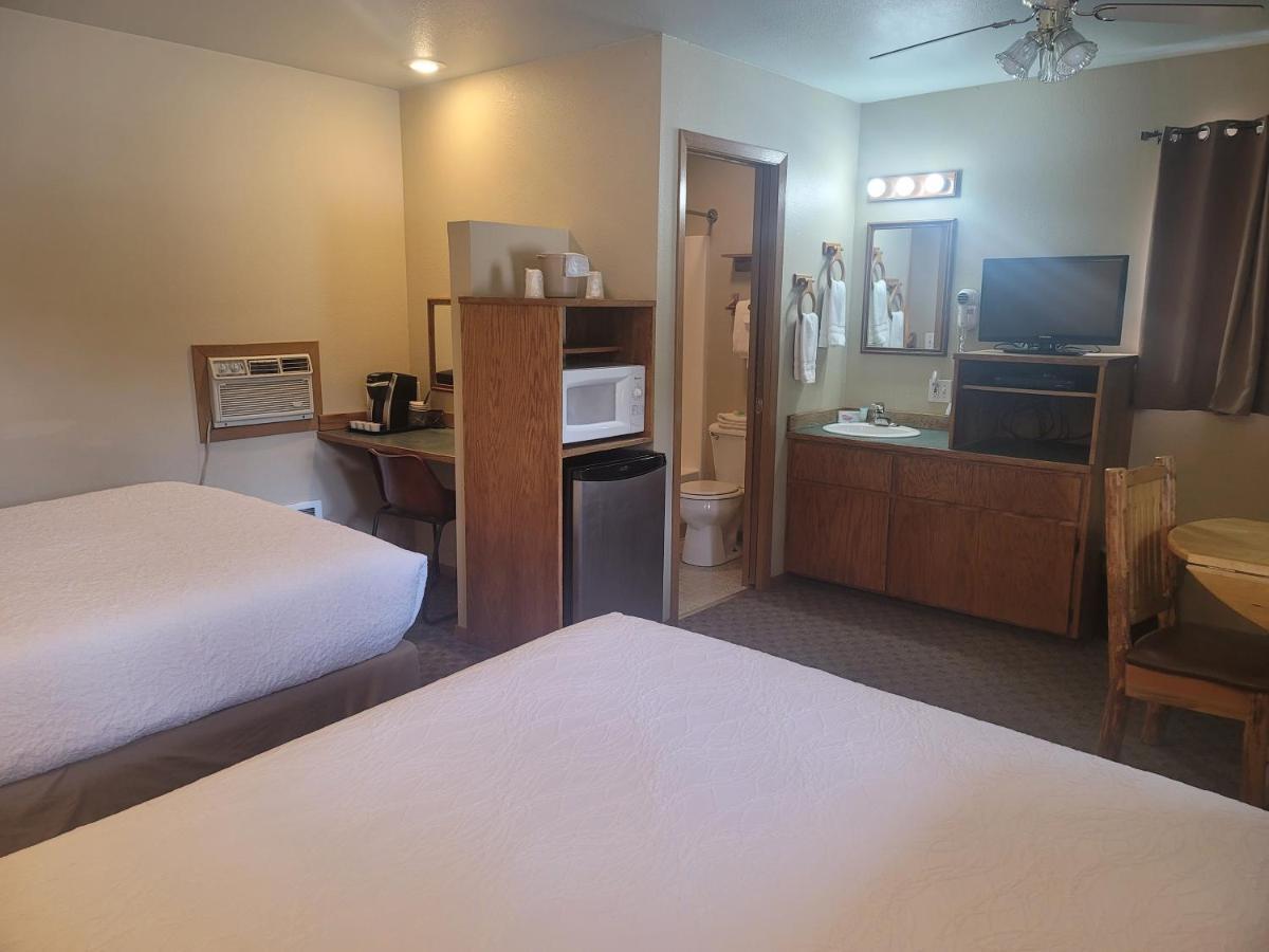 Riverfront Motel & Cabins Thompson Falls Ngoại thất bức ảnh
