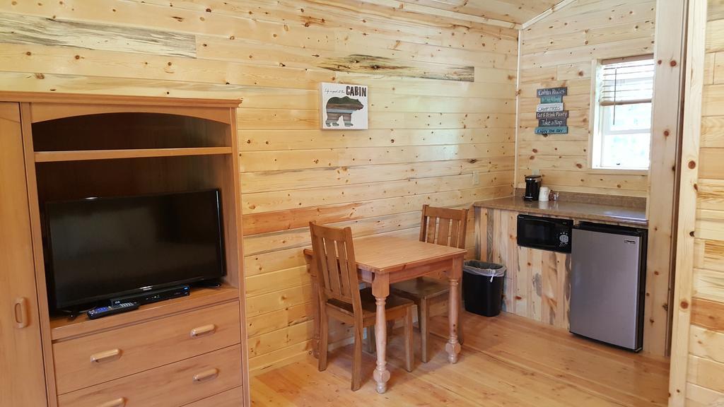 Riverfront Motel & Cabins Thompson Falls Ngoại thất bức ảnh